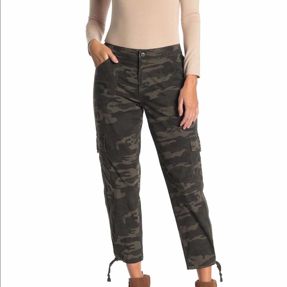 NWT Sanctuary cargo crop pants